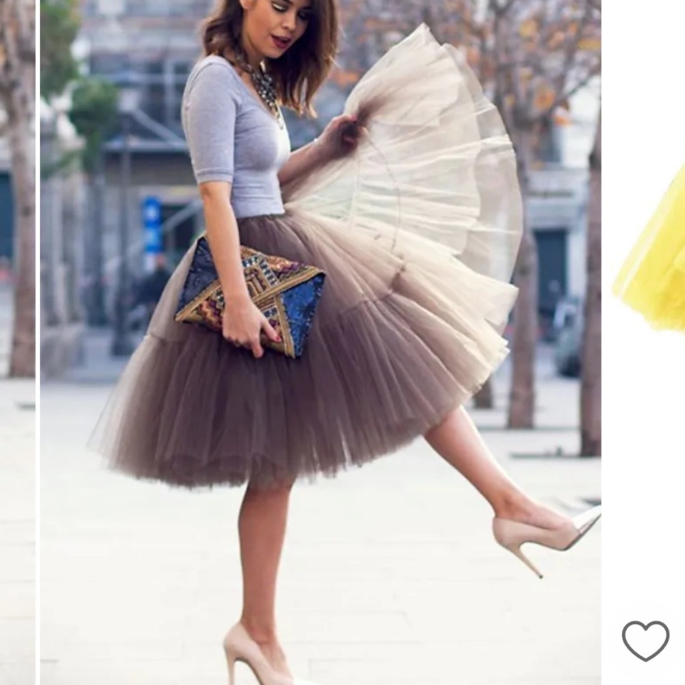 SOLD💋Lulu’s Grey Tulle Skirt